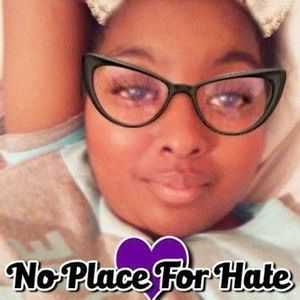 Meet your Posher, Suzette